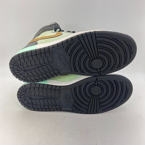 Nike Air Jordan 1 Retro High Mint Foam Green 332148-300 Sz 5.5Y / 7 Women’s - Picture 10 of 13